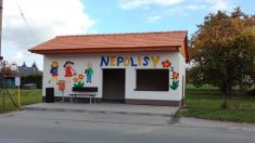 Oprava autobusové zastávky Nepolisy